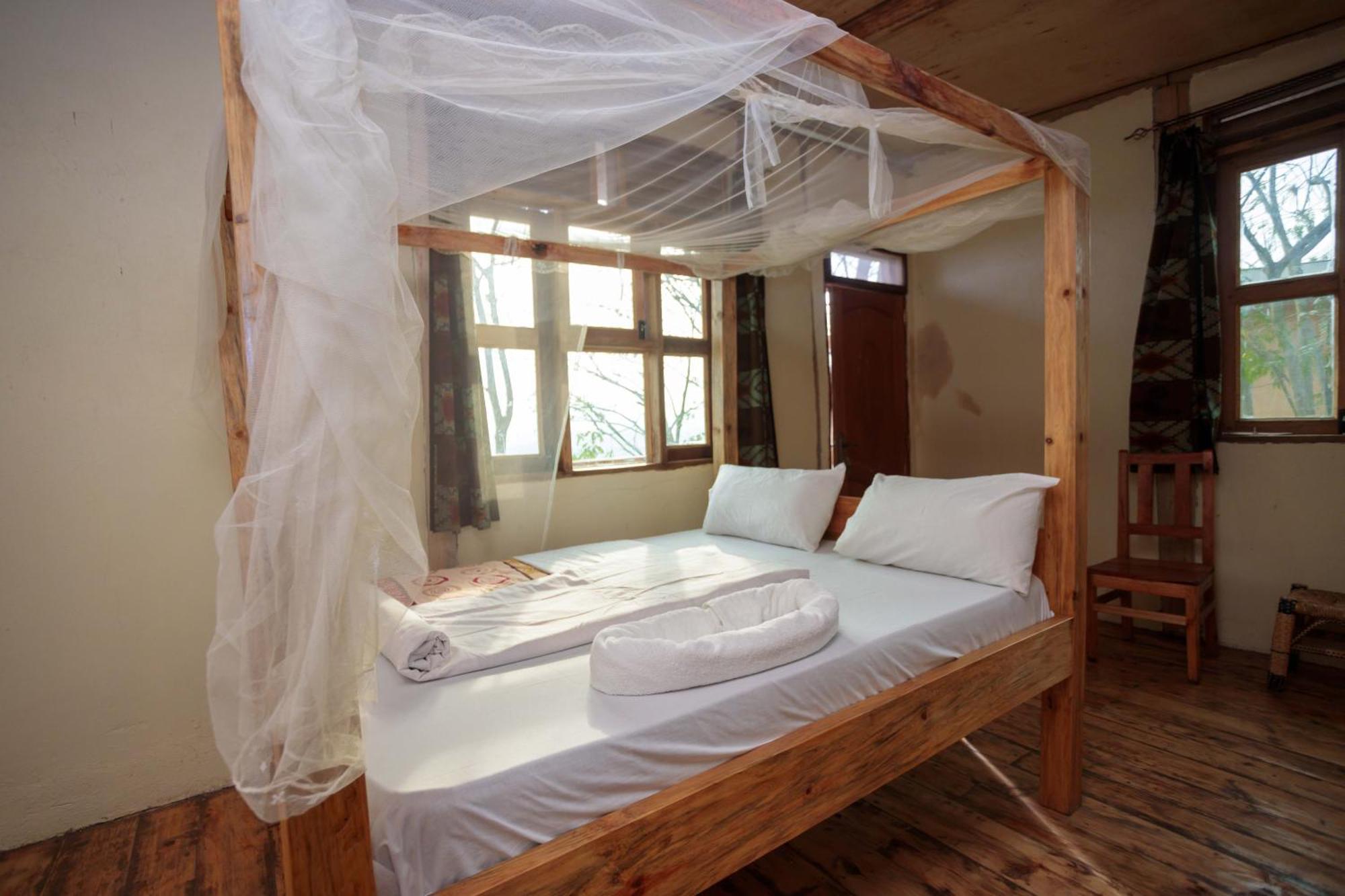 Lake Mwamba Lodge Kasenda Ngoại thất bức ảnh